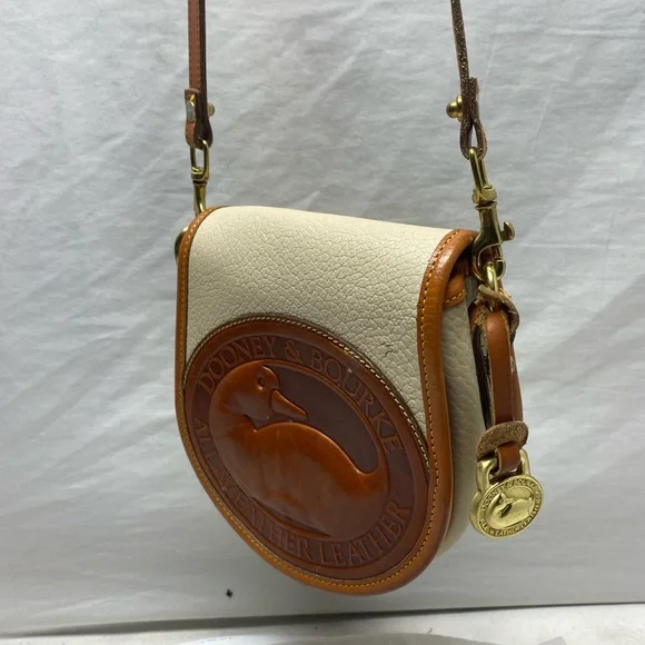 VINTAGE Dooney & Bourke Big duck Crossbody -Shoulder-BAG LEATHER WOMENS BEAUTY - Picture 9 of 16
